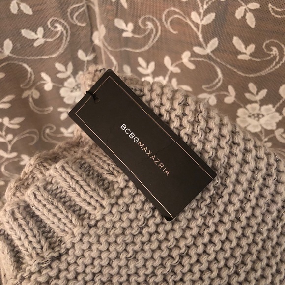 BCBGMAXAZRIA Infinity Woven Scarf - Picture 3 of 3